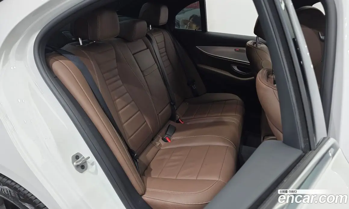 Mercedes-Benz E-Class 2021 2.0 автомат (гидро), фото 19