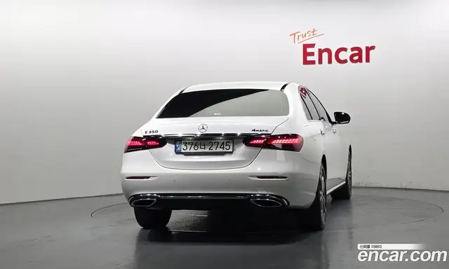 Mercedes-Benz E-Class 2021 2.0 автомат (гидро), миниатюра 4