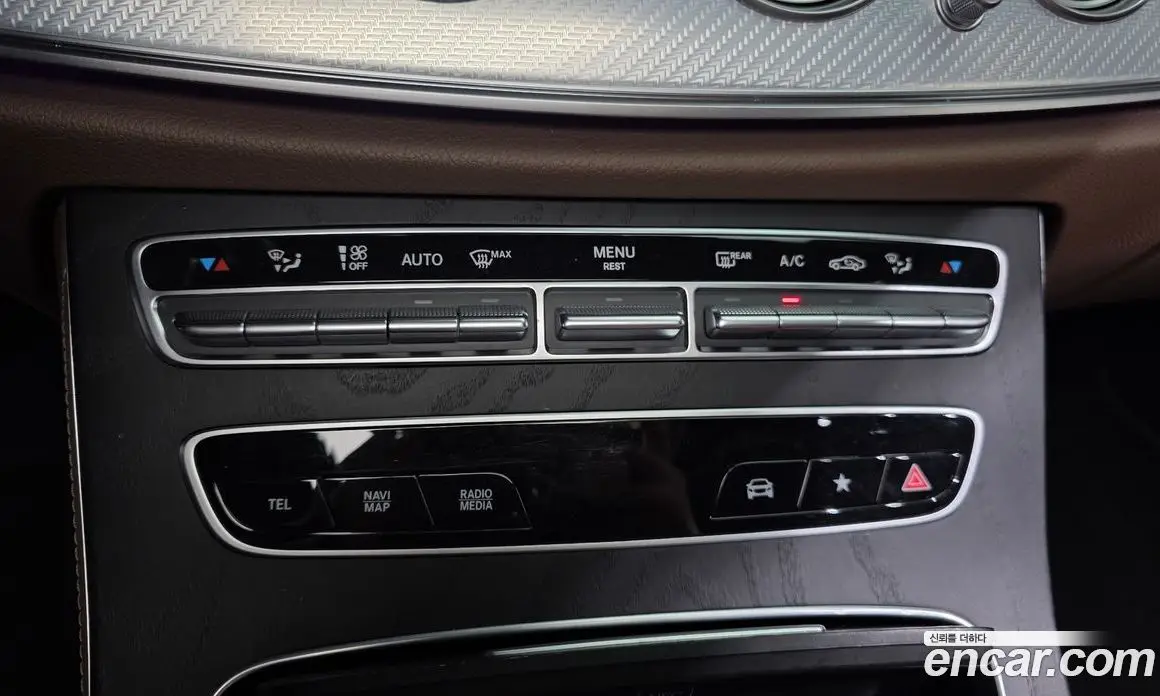 Mercedes-Benz E-Class 2021 2.0 автомат (гидро), фото 32