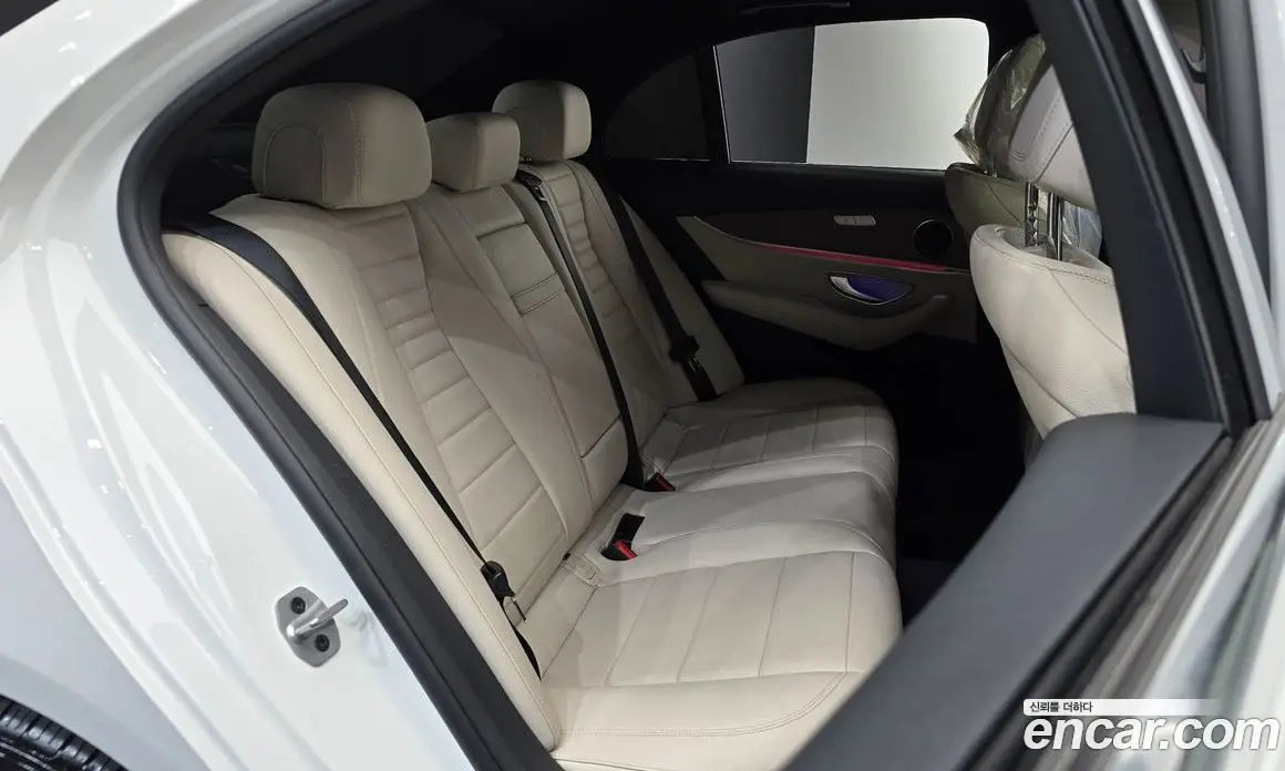 Mercedes-Benz E-Class 2021 2.0 автомат (гидро), фото 17