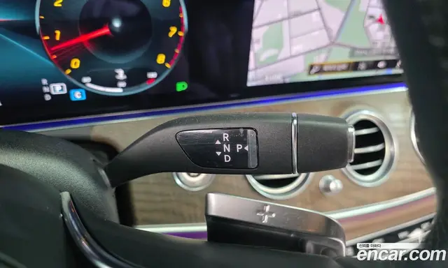 Mercedes-Benz E-Class 2021 2.0 автомат (гидро), миниатюра 12