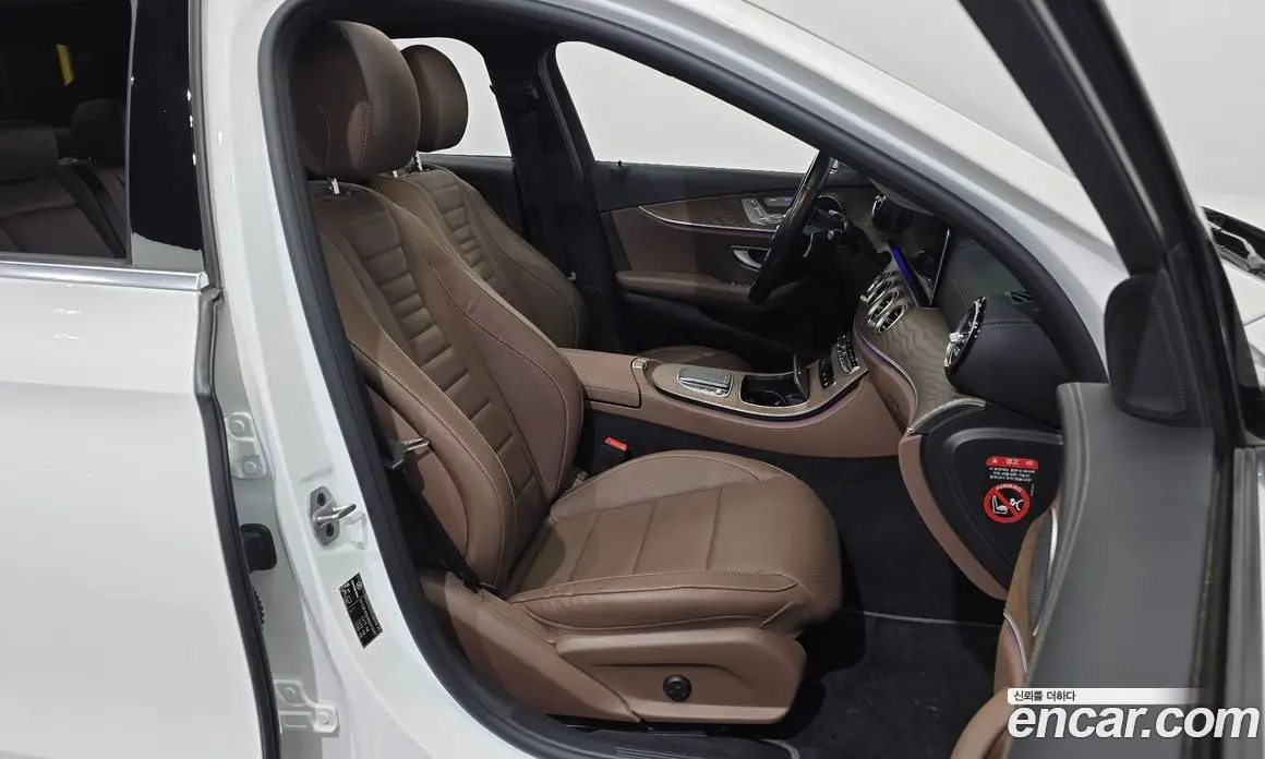 Mercedes-Benz E-Class 2021 2.0 автомат (гидро), фото 16