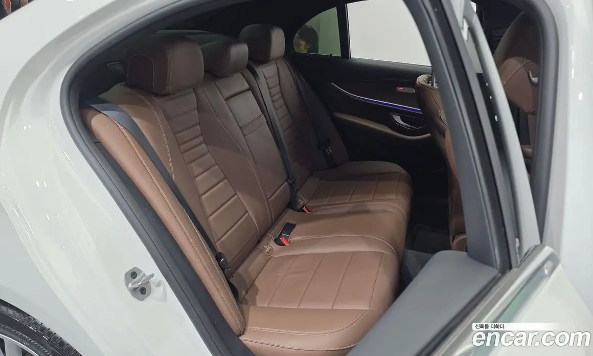 Mercedes-Benz E-Class 2021 2.0 автомат (гидро), фото 19