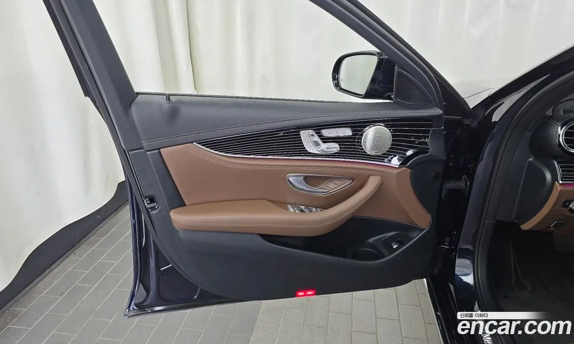 Mercedes-Benz E-Class 2023 3.0 автомат (гидро), фото 14 Mercedes-Benz E-Class 2023 3.0 автомат (гидро), фото 14