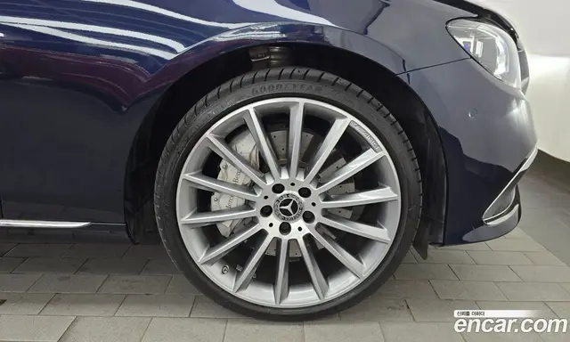 Mercedes-Benz E-Class 2023 3.0 автомат (гидро), миниатюра 7 Mercedes-Benz E-Class 2023 3.0 автомат (гидро), миниатюра 7