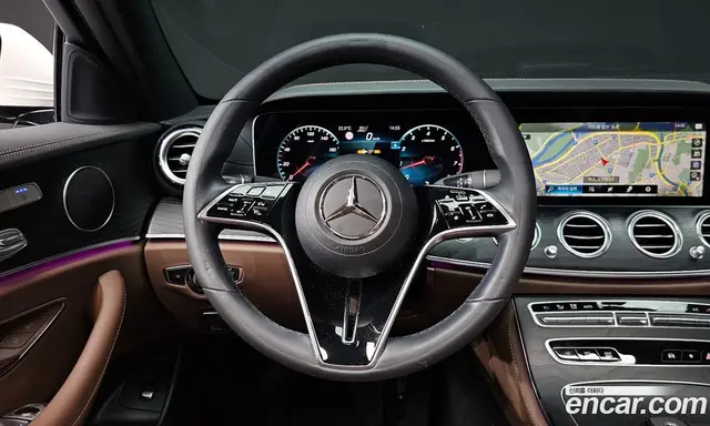 Mercedes-Benz E-Class 2023 2.0 автомат (гидро), миниатюра 12
