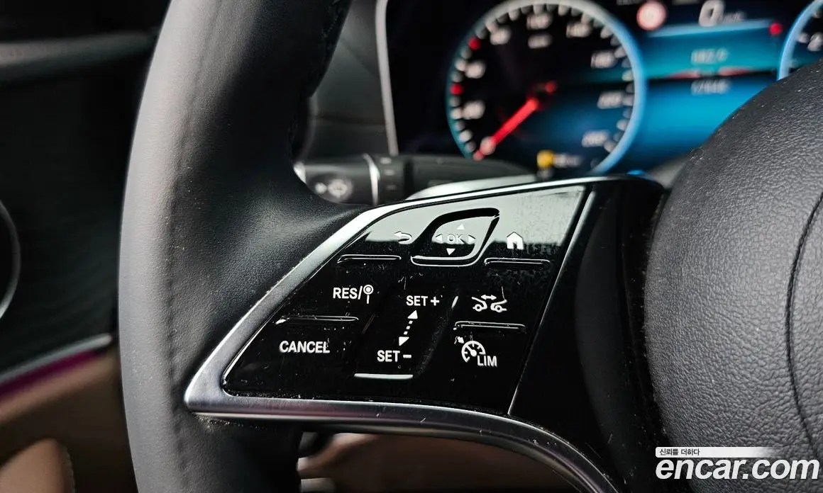 Mercedes-Benz E-Class 2023 2.0 автомат (гидро), фото 15