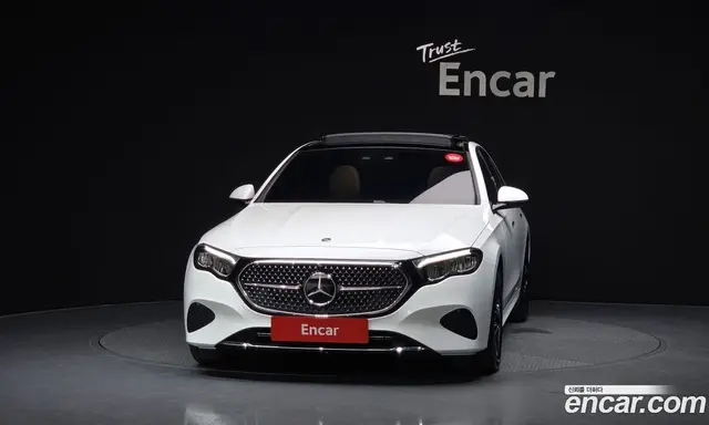 Mercedes-Benz E-Class 2025 2.0 автомат (гидро), миниатюра 3