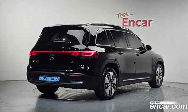 Mercedes-Benz EQB 2022 0.2 автомат (гидро), миниатюра 2