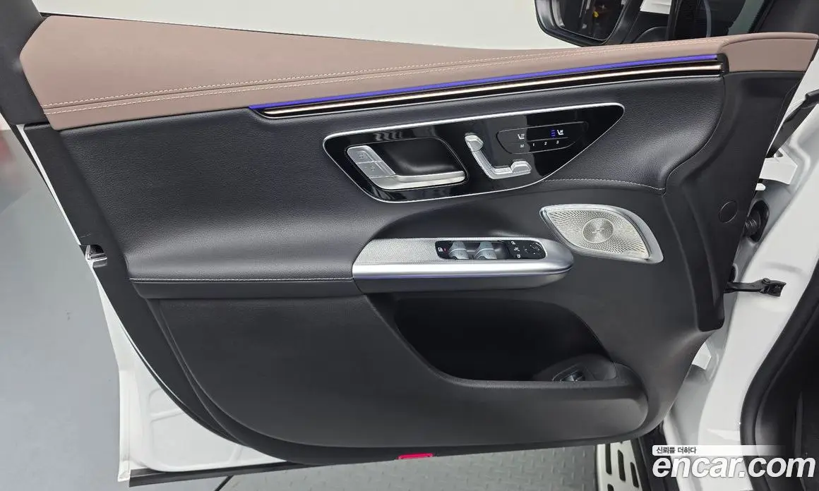 Mercedes-Benz EQE 2023 0.3 автомат (гидро), фото 13
