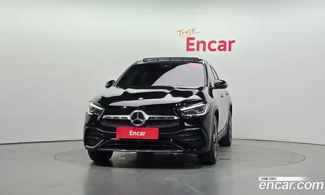 Mercedes-Benz GLA-Class 2020 2.0 автомат (гидро), миниатюра 2