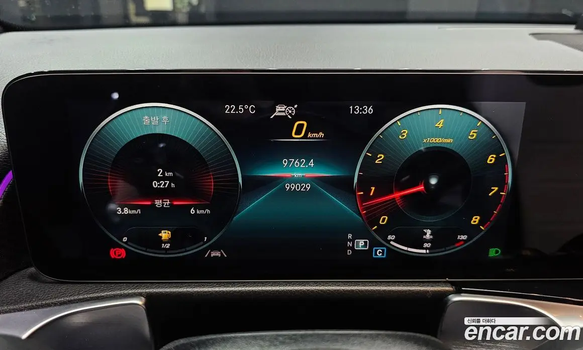 Mercedes-Benz GLB-Class 2021 2.0 автомат (гидро), фото 8