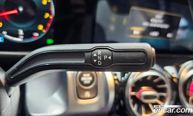 Mercedes-Benz GLB-Class 2021 2.0 автомат (гидро), миниатюра 9