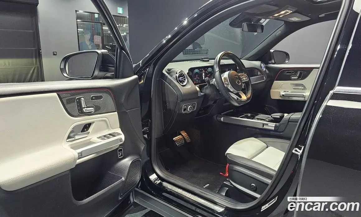 Mercedes-Benz GLB-Class 2021 2.0 автомат (гидро), фото 10