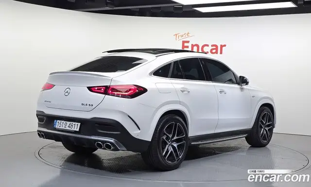 Mercedes-Benz GLE-Class 2023 3.0 автомат (гидро), миниатюра 2