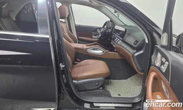 Mercedes-Benz GLE-Class 2024 3.0 автомат (гидро), миниатюра 11
