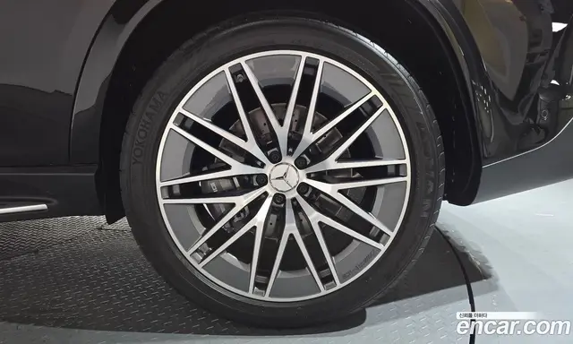 Mercedes-Benz GLE-Class 2026 3.0 автомат (гидро), миниатюра 6
