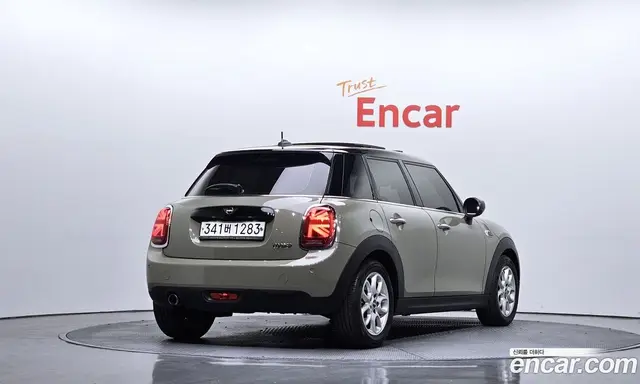 Mini Cooper 2019 1.5 автомат (гидро), миниатюра 2