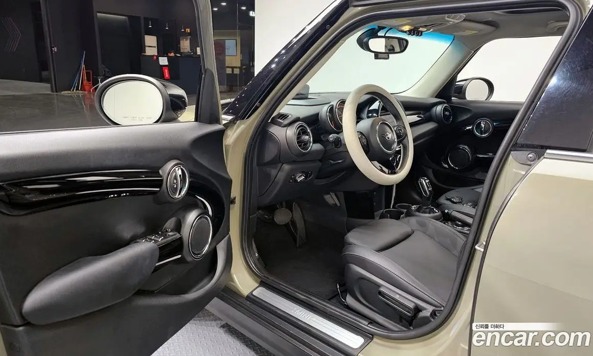 Mini Cooper 2019 1.5 автомат (гидро), фото 10