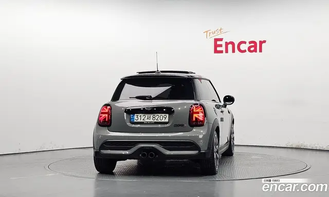 Mini Cooper 2021 2.0 автомат (гидро), миниатюра 3