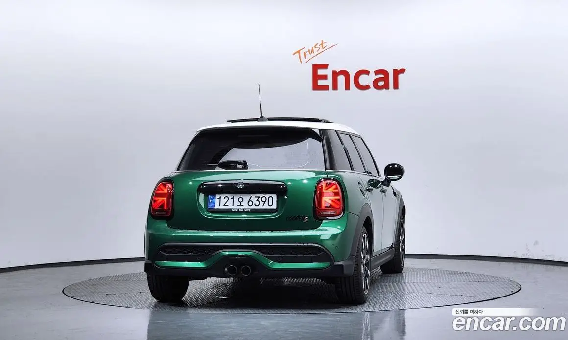 Mini Cooper 2022 2.0 автомат (гидро), фото 4