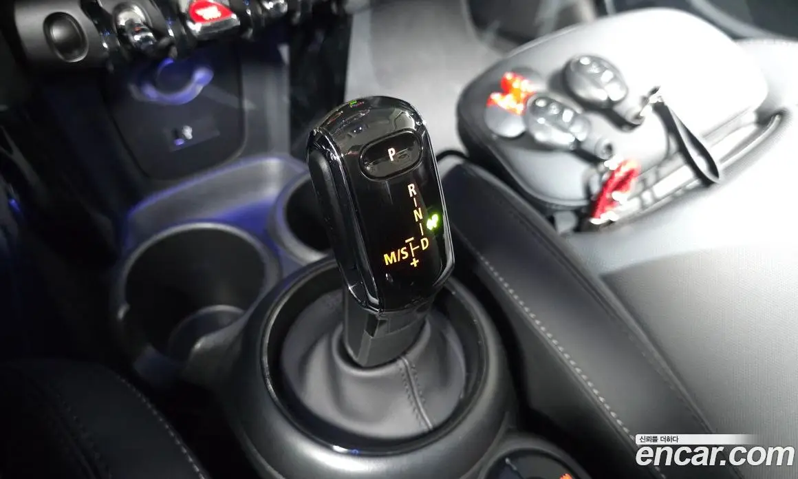 Mini Cooper 2022 1.5 автомат (гидро), фото 12