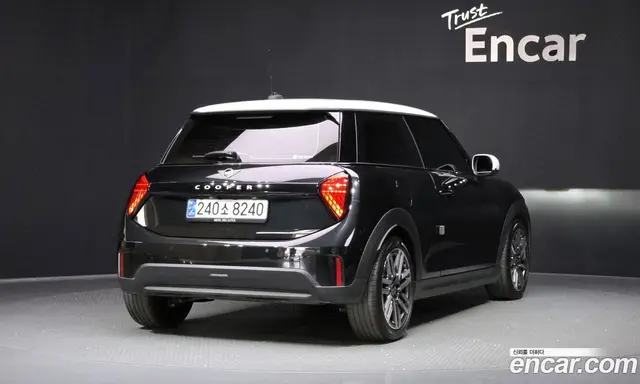 Mini Cooper 2024 2.0 автомат (гидро), миниатюра 2