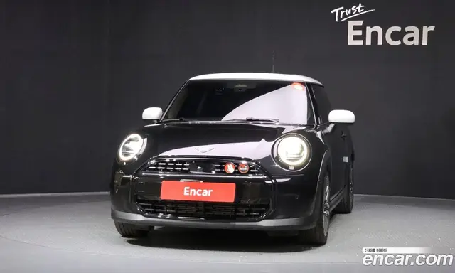 Mini Cooper 2024 2.0 автомат (гидро), миниатюра 3