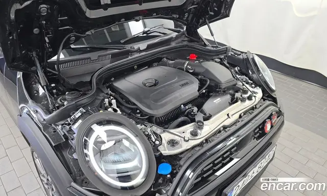 Mini Cooper 2024 2.0 автомат (гидро), миниатюра 6
