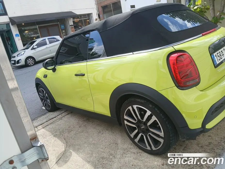 Mini Cooper Convertible 2023 2.0 автомат (гидро), фото 16