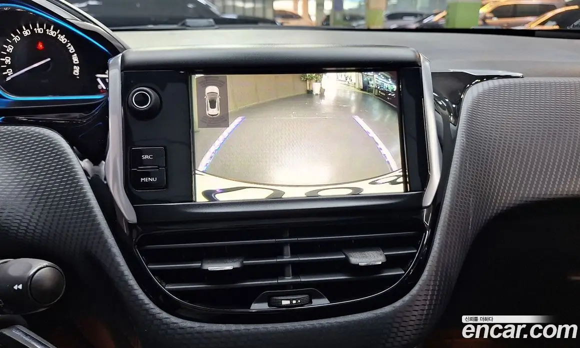 Peugeot 2008 2016 1.6 автомат (гидро), фото 17