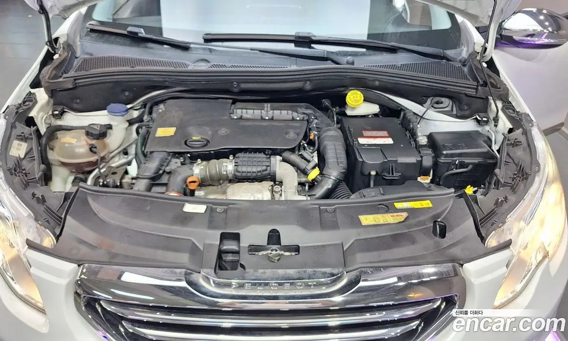 Peugeot 2008 2016 1.6 автомат (гидро), фото 20