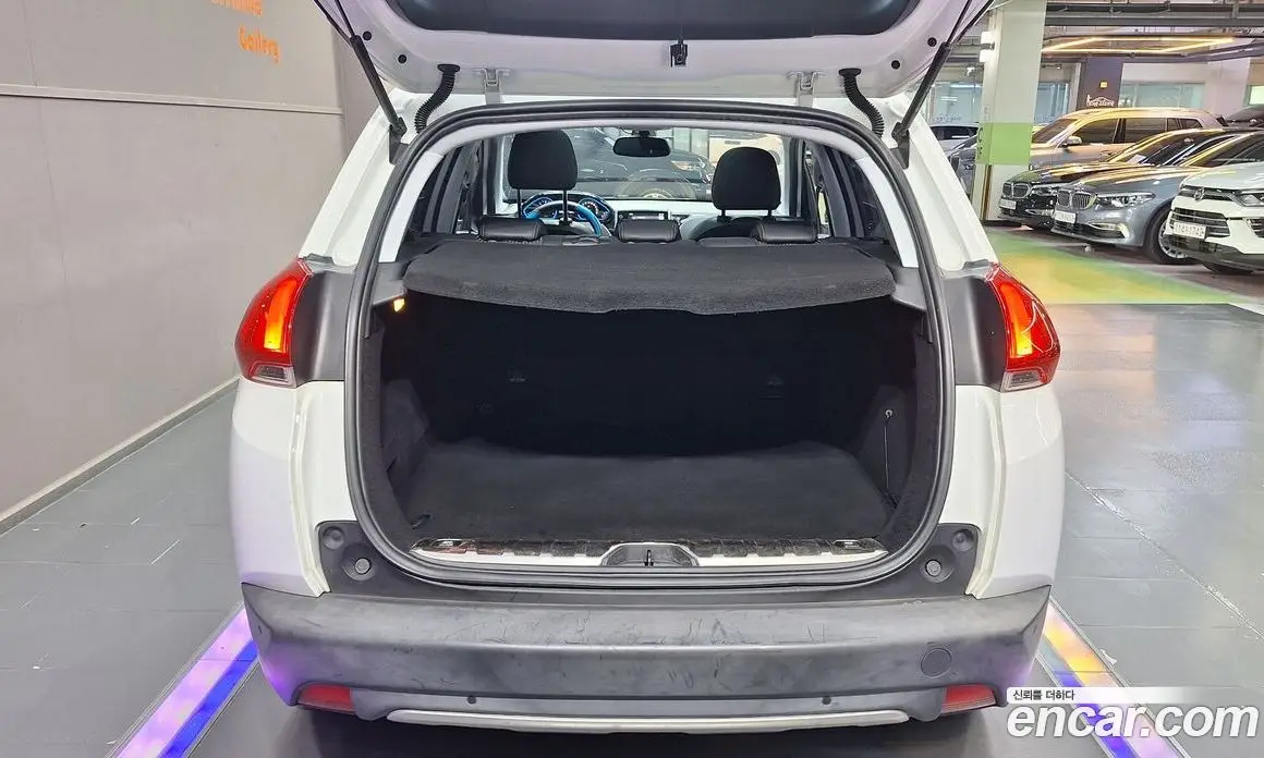 Peugeot 2008 2016 1.6 автомат (гидро), фото 8