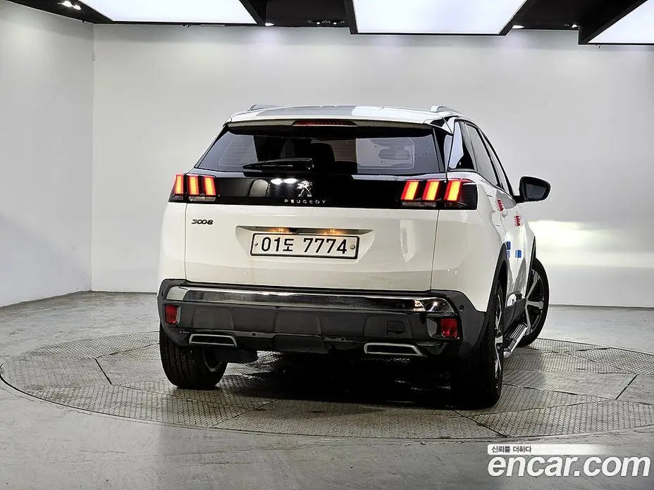 Peugeot 3008 2017 1.6 автомат (гидро), фото 3