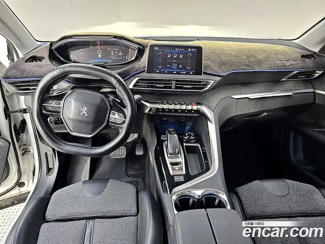 Peugeot 3008 2017 1.6 автомат (гидро), миниатюра 5