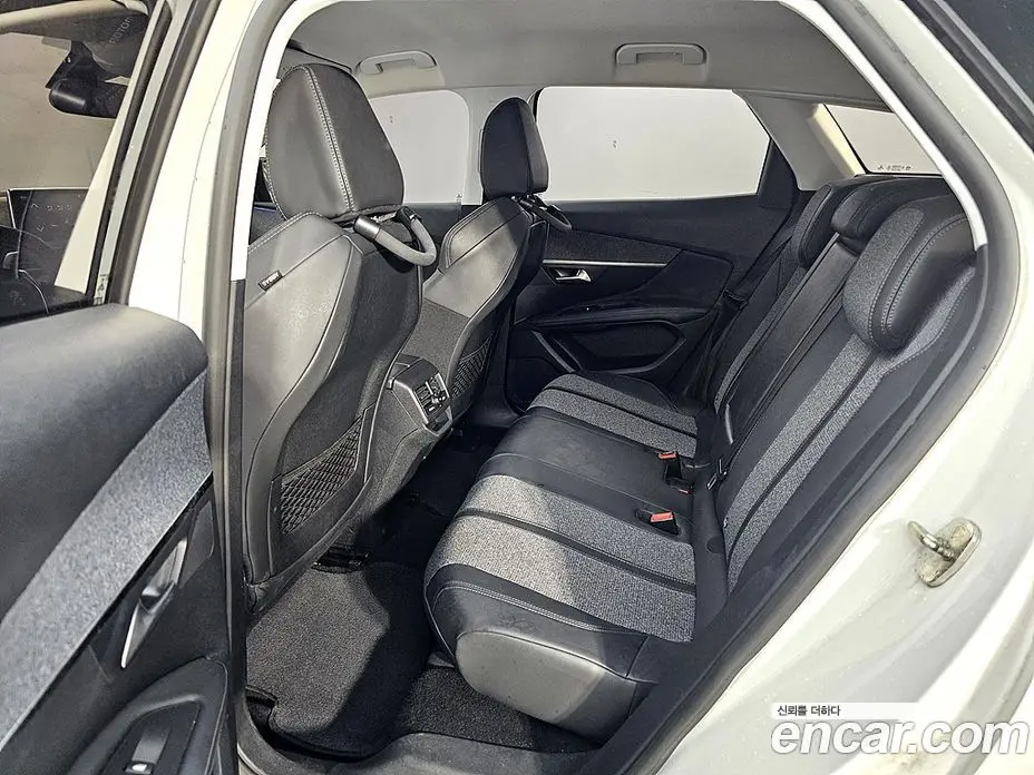Peugeot 3008 2017 1.6 автомат (гидро), фото 8