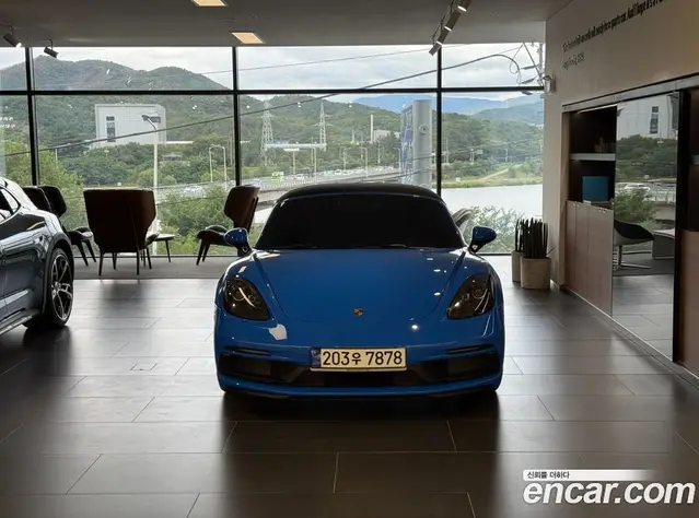 Porsche 718 2023 4.0 автомат (гидро), миниатюра 3