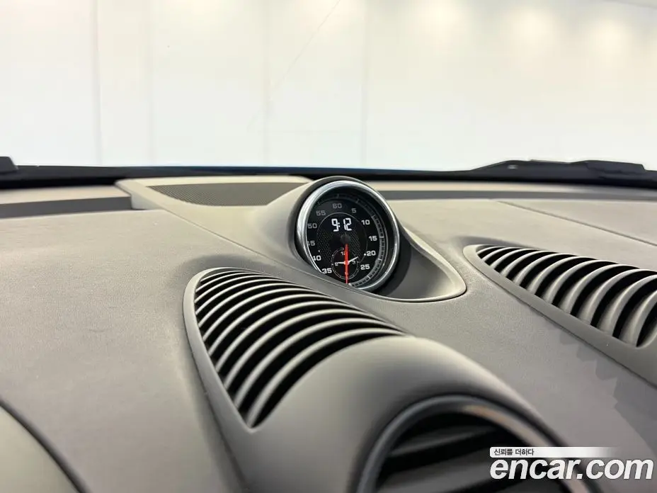 Porsche 718 2023 4.0 автомат (гидро), фото 9
