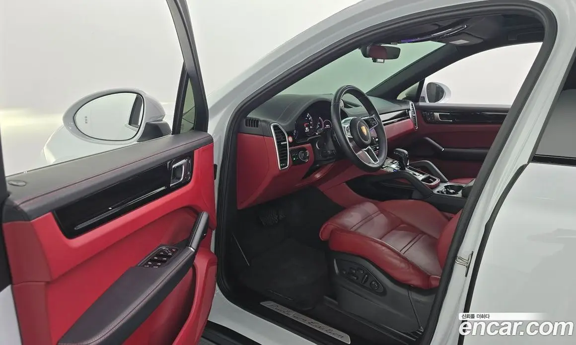 Porsche Cayenne 2023 3.0 автомат (гидро), фото 13