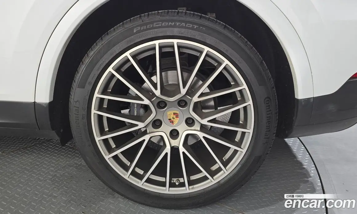 Porsche Cayenne 2023 3.0 автомат (гидро), фото 7