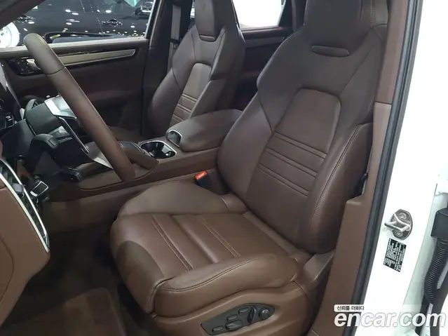 Porsche Cayenne 2023 3.0 автомат (гидро), миниатюра 10