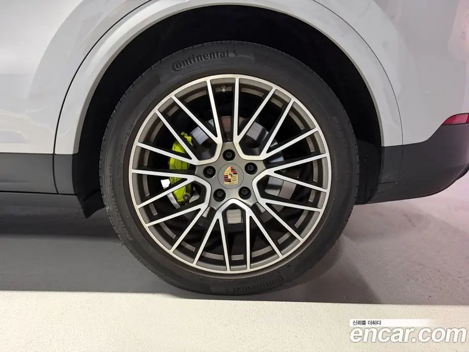 Porsche Cayenne 2023 3.0 автомат (гидро), фото 5
