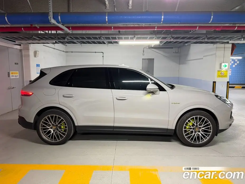 Porsche Cayenne 2023 3.0 автомат (гидро), фото 6