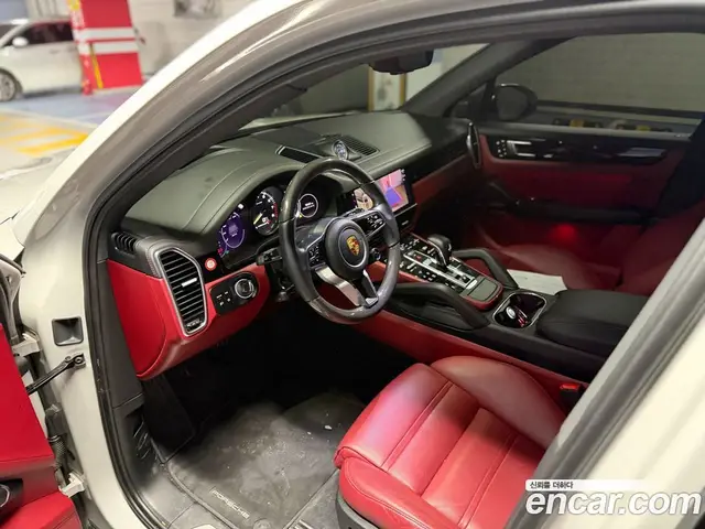 Porsche Cayenne 2023 3.0 автомат (гидро), миниатюра 9