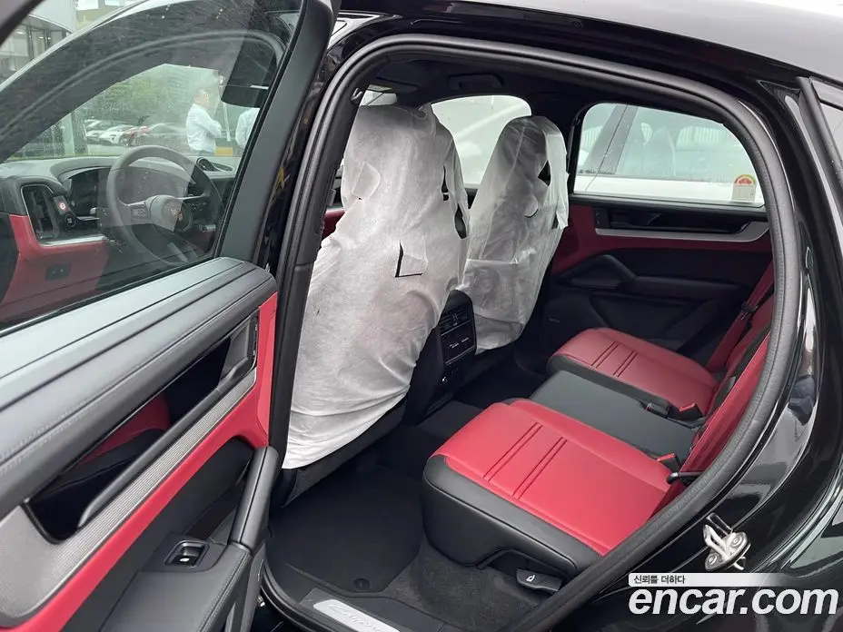 Porsche Cayenne 2025 3.0 автомат (гидро), фото 7 Porsche Cayenne 2025 3.0 автомат (гидро), фото 7