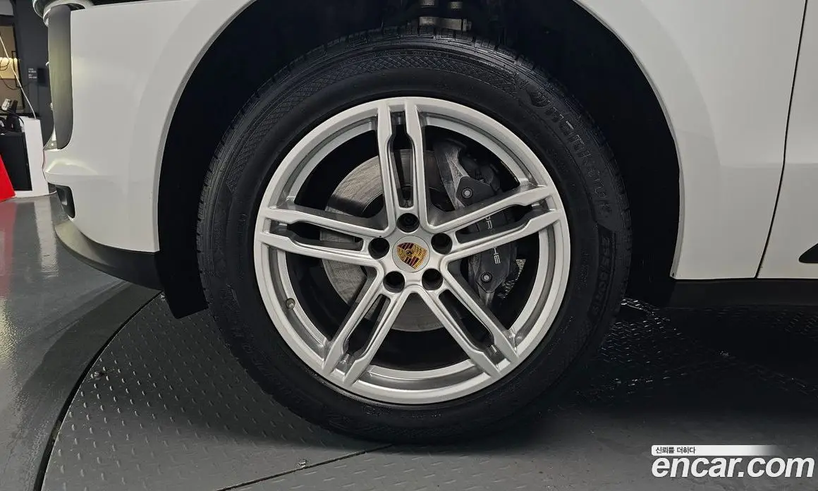 Porsche Macan 2019 2.0 автомат (гидро), фото 5
