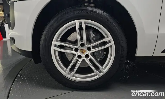 Porsche Macan 2019 2.0 автомат (гидро), миниатюра 5