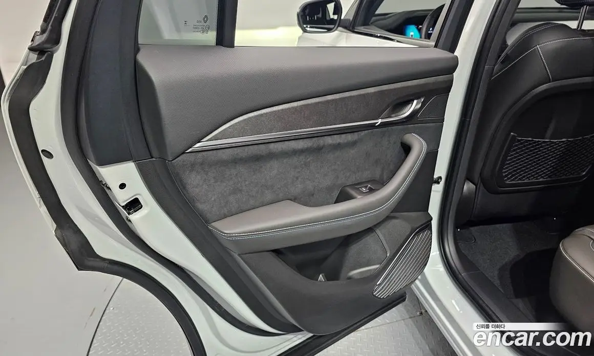 Renault (Samsung) Grand Koleos 2025 1.5 автомат (гидро), фото 15
