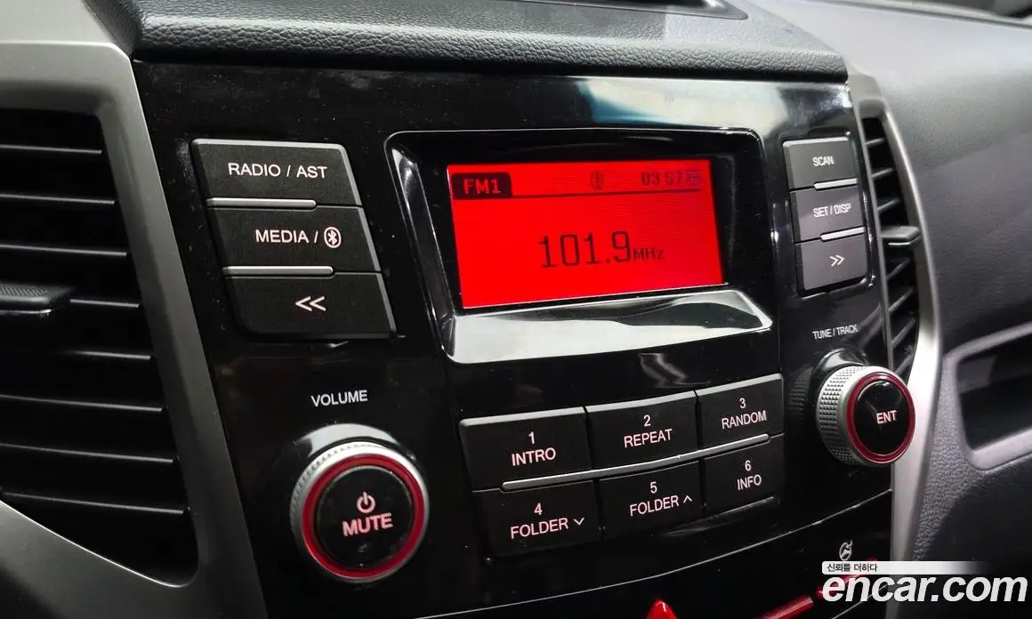 SsangYong TIBOLI 2016 1.6 автомат (гидро), фото 22