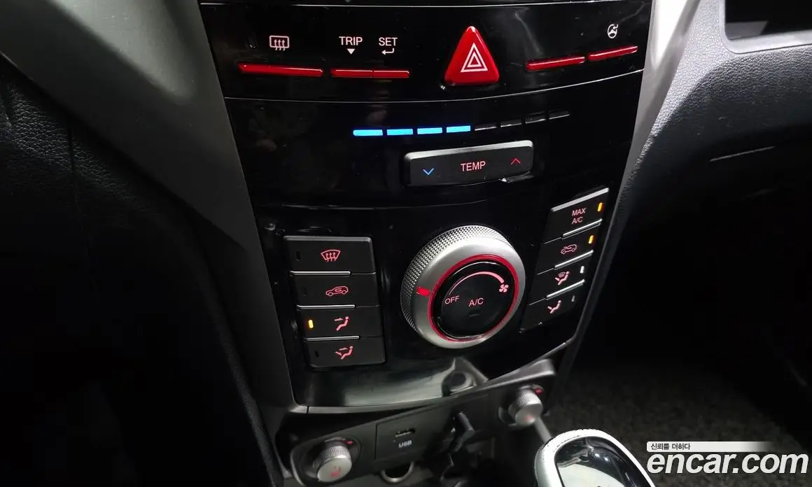 SsangYong TIBOLI 2016 1.6 автомат (гидро), фото 23